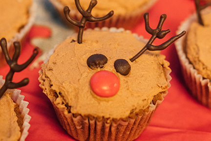 Cupcakes decorated like Santa's reindeer